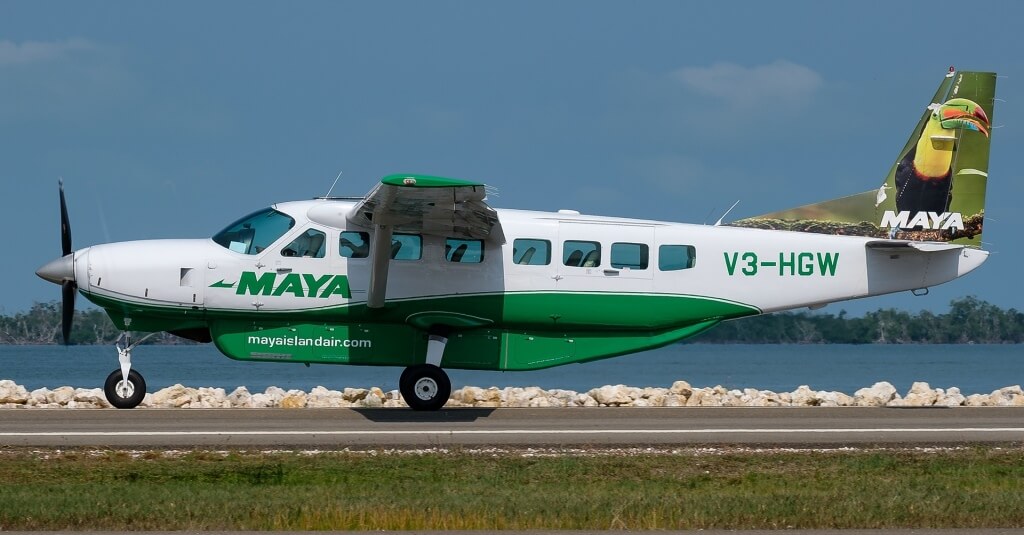 Maya Island Air - 2M